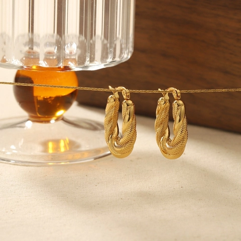 Twisted Rope Hoop Earrings Stainless Steel 18K Gold Plated C Shaped Textured Vintage Jewelry For Women