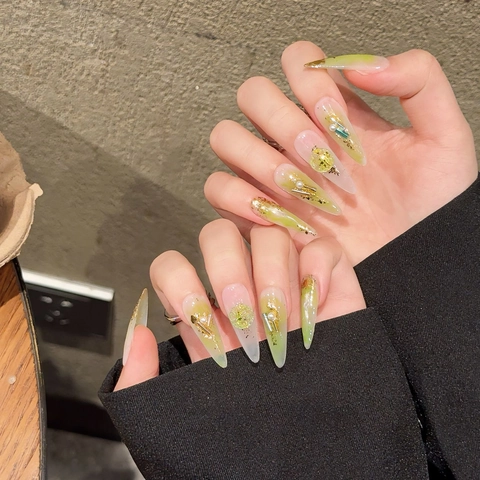 Uñas Postizas Hechas A Mano Degradado Verde Pan De Oro Perla Artificial Stiletto Uñas Artificiales Largas Manicura De Lujo Francesa