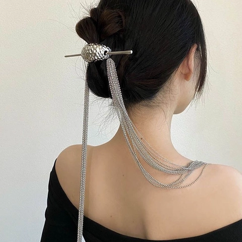 Pasador De Pelo Con Borla Larga Aleación Metal Plateado Textura Martillada Horquilla Hueca Accesorio Retro Elegante Para Mujeres