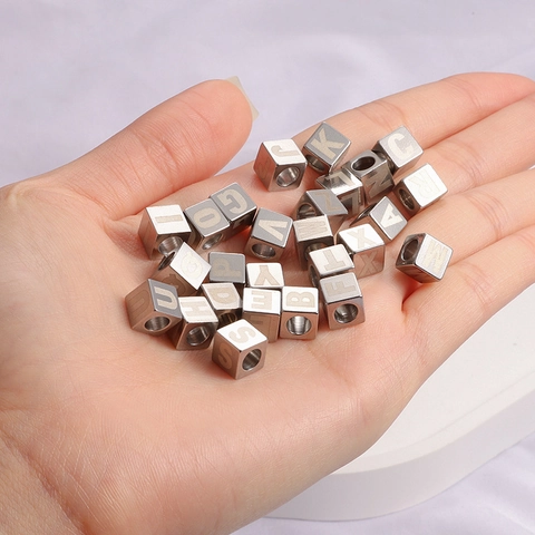 Perles Lettres Carrées En Acier Inoxydable Cube Alphabet Entretoise Pour Création Bijoux DIY Bracelet Collier Rétro