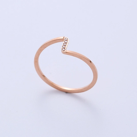 Rose Gold Wave V-Shape Ring For Women 304 Stainless Steel Micro Inlaid Zircon Geometric Polished Fashion Elegant Jewelry