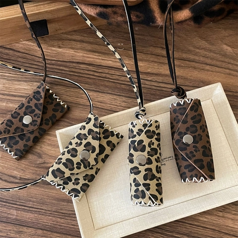 Mini Tasche Anhänger Halskette Leopard Muster PU Leder Lippenstifthalter Lange Pulloverkette Retro Für Damen