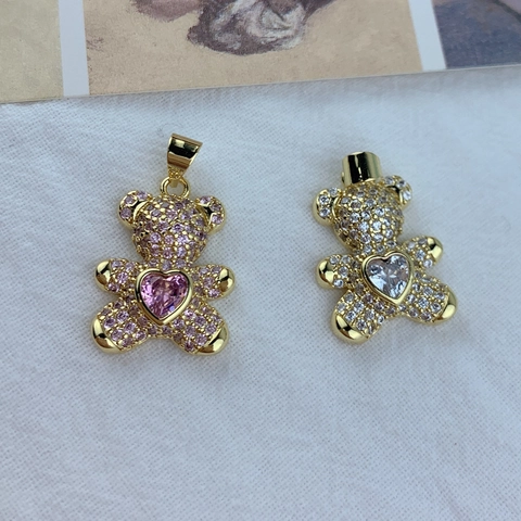Ciondolo Orso Animale di Moda Con Cuore in Rame Intarsiato in Zirconia Placcato Oro Accessori Gioielli Fai da Te Donna