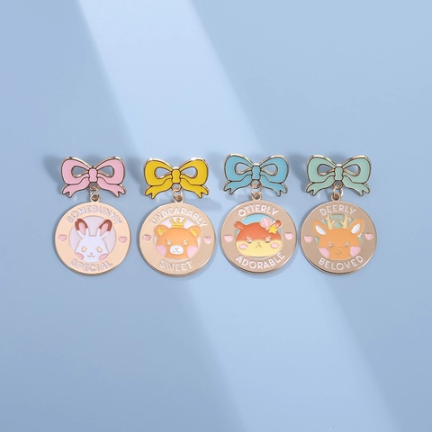 Mignonnes Broches Animaux en Émail pour Femmes Unisexe en Alliage de Zinc Dessin Animé Ours Lapin Cerf Loutre Épinglette à Nœud