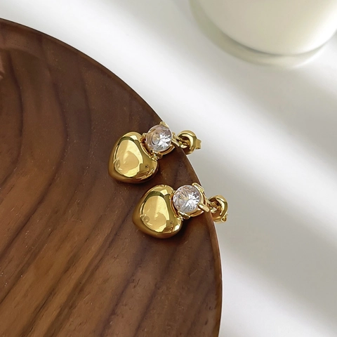 Boucles d'Oreilles Clous en Forme de Cœur en Acier Inoxydable Mode Occidentale Zirconia Incrusté Or Électroplaqué PVD Bijoux