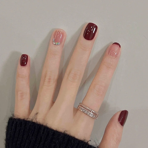 Handmade Press On Nails Dark Red And Nude Pink French Tip With Rhinestones Short Square Artificial Fingernails For Women