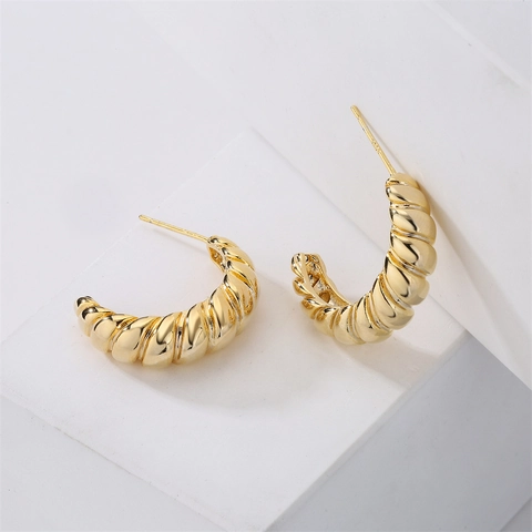 Orecchini A Cerchio Croissant Con Perno In Argento Sterling 925 Placcato Oro 14K Rame Intrecciato Forma C Per Donne