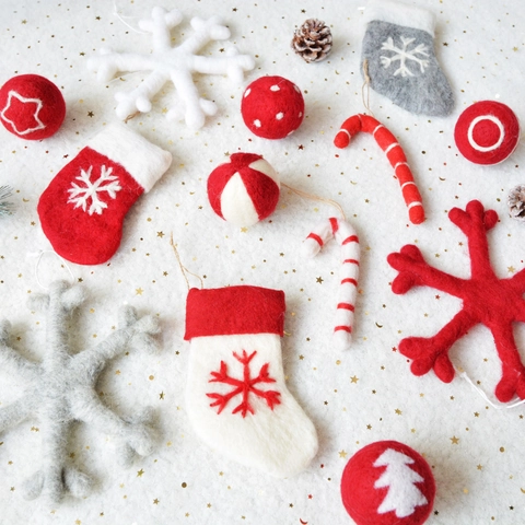Addobbi Natalizi Decorazioni Da Appendere In Feltro Di Lana Fatto A Mano Forme Fiocco Di Neve Calza Bastoncino Di Zucchero