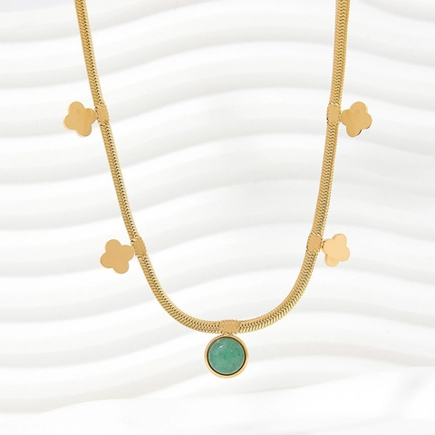 Vintage Stainless Steel Green Aventurine Pendant Necklace Elegant Snake Bone Chain With Clover Charms For Women