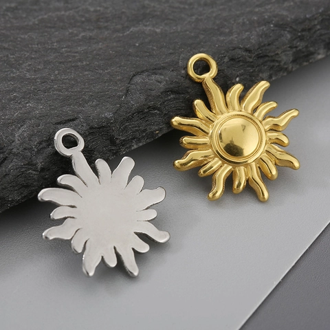Ciondolo Sole In Acciaio Inossidabile Lucidato Piccolo Squisito Per Creazione Di Gioielli DIY Collane Bracciali Stile Moda