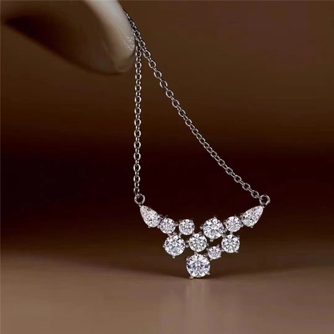 Elegant Teardrop And Round Cubic Zirconia Cluster Pendant Necklace Copper White Gold Plated Jewelry For Women