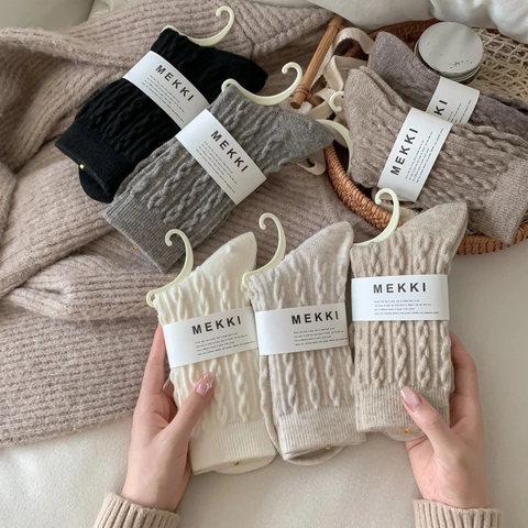 Women Mid-Calf Crew Socks Cashmere Blend Cable Knit Warm Thick Solid Color Japanese Style Vintage Winter Anti-Pilling