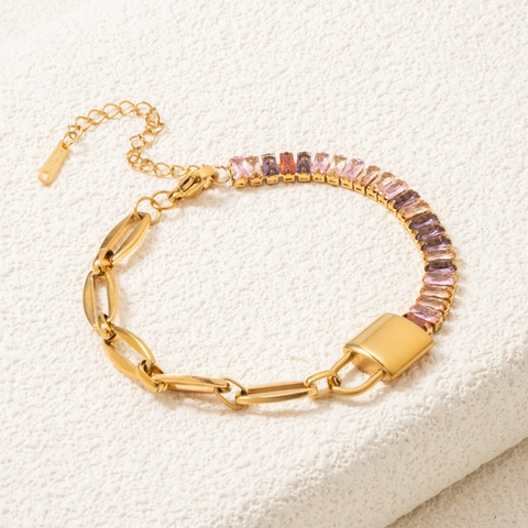 Bracciale In Acciaio Inossidabile Placcato Oro 18 Carati Con Ciondolo A Lucchetto E Zirconi Baguette Gradiente Per Donna