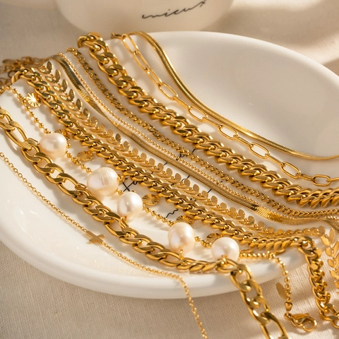 Cavigliera in Acciaio Inossidabile Placcato Oro 18K Vintage per Donna Croce Cuore Foglia Pendente di Perle Artificiali Gioielli da Spiaggia