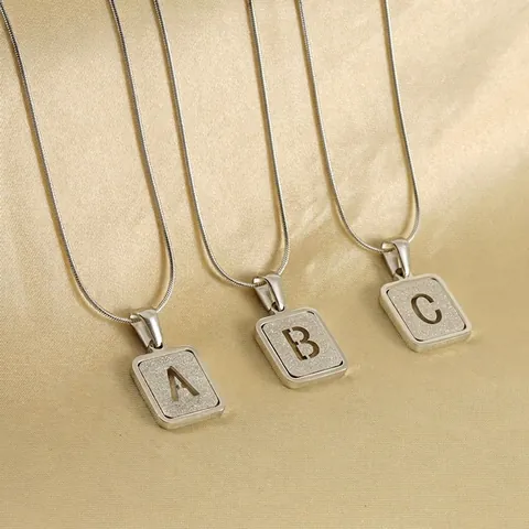 Collar Inicial De Acero Inoxidable Para Mujer Colgante De Letra Cuadrada Hueca Cadena De Serpiente Joyería De Moda