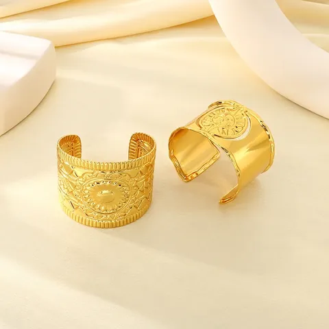 Vintage Roestvrijstalen Manchet Armband Breed Open Ring Zon Gezicht Reliëf Geometrische Textuur Boho Goud Sieraden