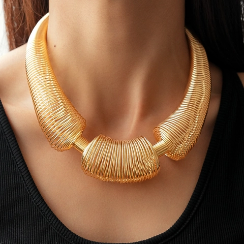 Collana A Molla Esagerata Lega Placcata Oro Spirale Geometrica Gioielli Da Collo Statement Per Donna Moda Unica