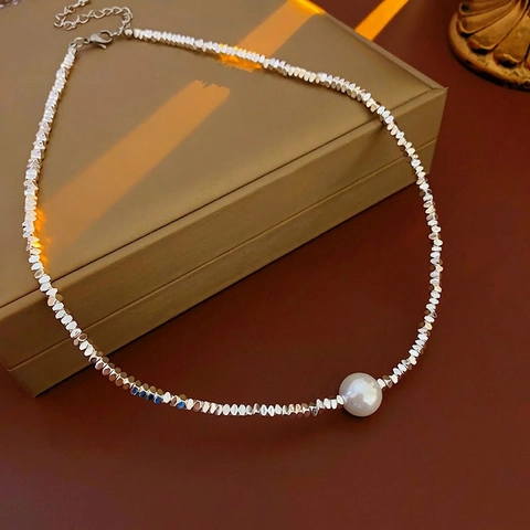 Collar De Clavícula De Cuentas Facetadas De Aleación De Plata Con Perla Artificial De Imitación Blanca Para Mujer Elegante