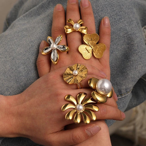 Bague Ouverte En Acier Inoxydable Avec Pétale De Fleur Et Künstliche Perle Bijou Réglable Pour Un Look Tendance Et Sophistiqué Women