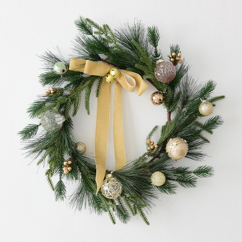 Weihnachts Kranz PE Kiefernadel Mit Samt Bogen Und Gold Ornamenten Haustür Wandbehang Nordischen Stil Festliche Deko