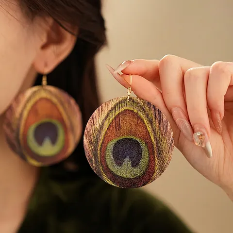 Boucles D'oreilles Bohèmes Motif Plume De Paon Rondes En Alliage Avec Tige En Acier Style Ethnique Vintage Pour Femmes
