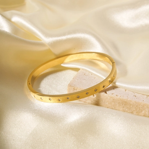 18K Gold Plated Stainless Steel Bangle For Women With Starburst Engraving And Cubic Zirconia Inlay Fashion Jewelry