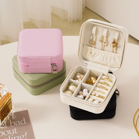 Portable Jewelry Box Travel Organizer Case PU Leather Mini Simple Storage For Necklace Earring Ring Zipper Closure