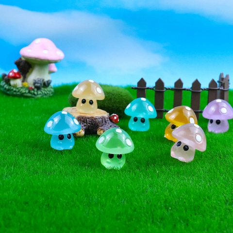 Miniature Mushroom Figurines Glow In The Dark Resin Elf Doll Micro Landscape Garden Decoration Small Ornament
