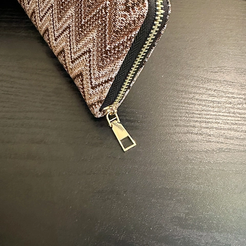Women Long Zipper Wallet PU Leather Woven Fabric Large Capacity Phone Holder Multi Card Slots Zigzag Chevron Pattern Trend
