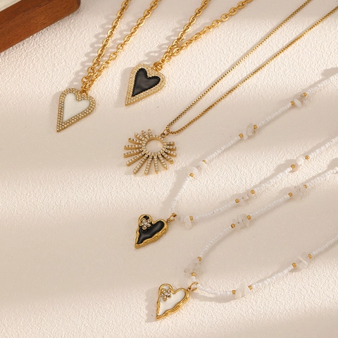 Roestvrijstalen Hart Hanger Ketting Met Glinsterende Strass Emaille Druppel Olie Vergulde Ketting Voor Dames Elegantie