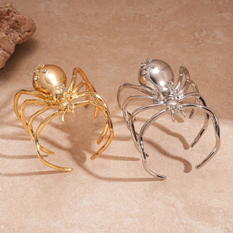 Exaggerated Spider Open Cuff Bracelet Alloy Rhinestone Gothic Metallic Statement Bangle For Women Halloween Party