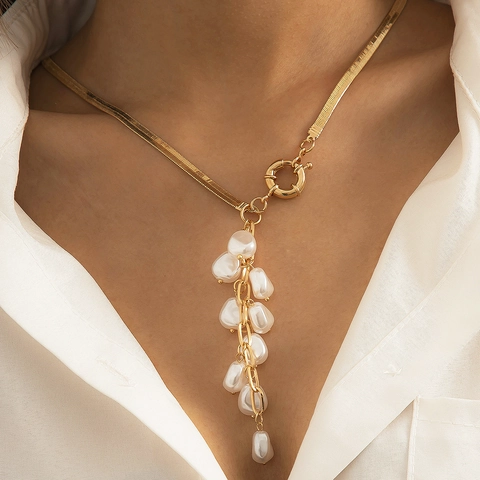 Collana con Pendente a Nappa di Perle Artificiali Vintage Barocca Catena a Serpente Piatta Geometrica Lega Oro Argento Donna