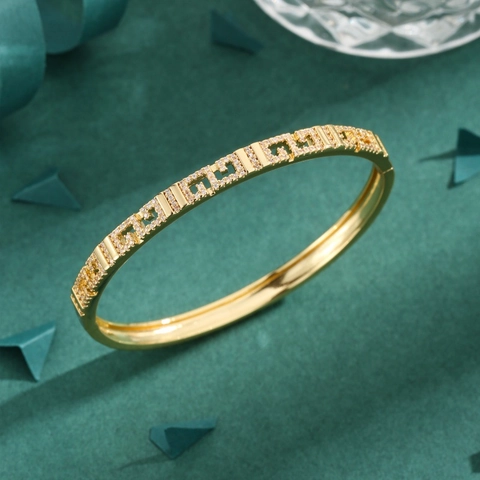 Luxus Hohl Geometrischer Armreif Für Damen Strass Vergoldeter Kupfer Offener Armreif Eleganter Mode Schmuck Geschenk