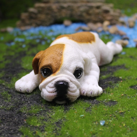 Realistic British Bulldog Puppy Figurine Resin Dog Model Car Dashboard Decoration Home Office Tabletop Ornament Animal Statue