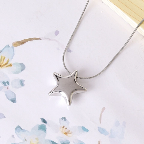Star Pendant Necklace Titanium Steel Waterproof Non-fading 3D Smooth Star Snake Chain Minimalist Jewelry For Women