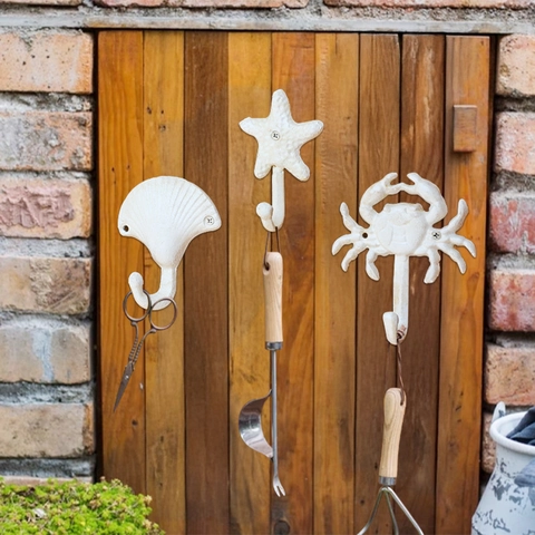 Ocean Theme Cast Iron Wall Hooks Shell Starfish Crab Decorative Mediterranean Style Retro White Sturdy Home Hanging