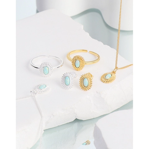 S925 Sterling Silver Oval Artificial Opal Pendant Necklace Sunburst Design Minimalist Ins Style Korean Light Luxury Jewelry For Women