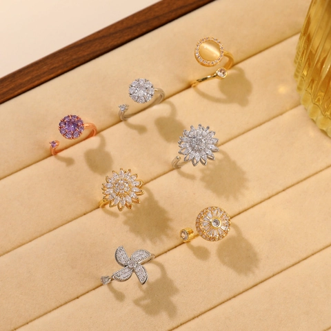 Fashion Rotating Zirconia Ring For Women Micro Pave Cubic Zirconia Flower Windmill Adjustable Spinning Open Ring Stress Relief Jewelry Gift