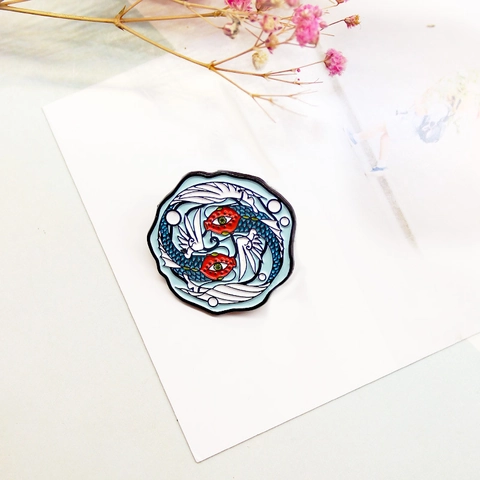 Creative Yin Yang Double Fish Enamel Brooch Pin Alloy Koi Badge Design Fashion Jewelry Accessory For Women Men Clothing