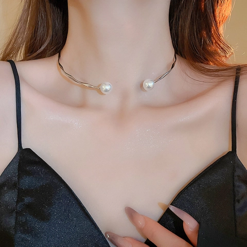Minimalistischer Metall Wellen Offener Choker Halskette Mit Zwei Künstliche Perlenimitaten Elegante Geometrische Halskette Damen