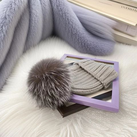 Women Winter Knitted Beanie Hat Large Fox Fur Pom Pom Warm Thick Acrylic Cuffed Skull Cap Casual Outdoor Fashion Headwear