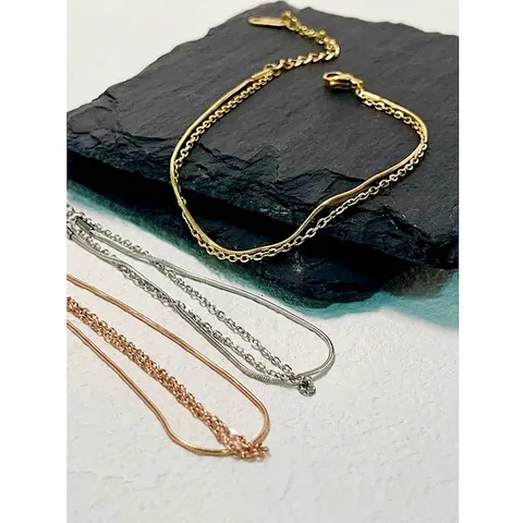 Bracciale a Doppio Strato in Acciaio Inossidabile Minimalista Per Donna Placcato in Oro 18K Gioielli di Moda Accessorio Mano