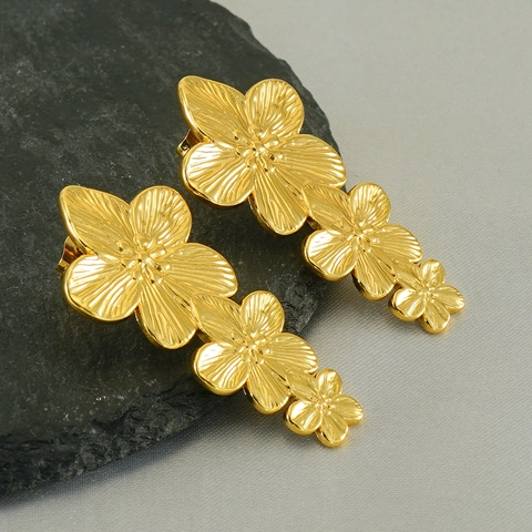 Vintage Triple Flower Drop Earrings 18K Gold Plated Stainless Steel Textured Petal Statement Jewelry For Women