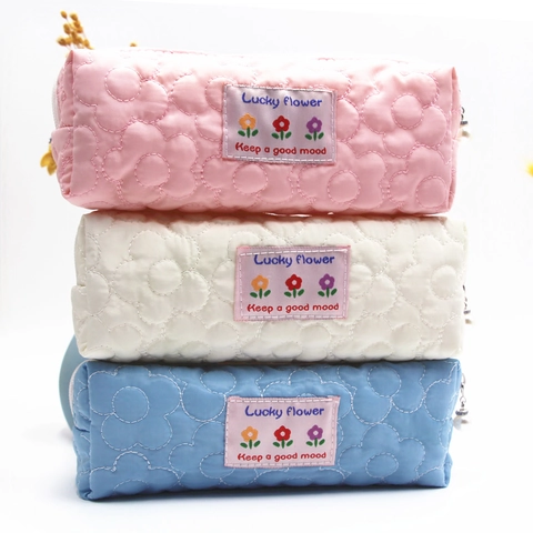 Quilted Flower Pattern Pencil Case Polyester Floral Stationery Bag Makeup Pouch Artificial Pearl Zipper Puller Aesthetic Organizer