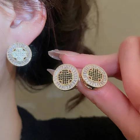French Vintage Round Stud Earrings Gold Plated Copper Baguette Cubic Zirconia Clover Niche Jewelry With Silver Earring Post