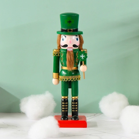 Soldado Cascanueces De Madera Día De San Patricio Adorno Cetro De Trébol Sombrero Figurita Verde Decoración Escritorio