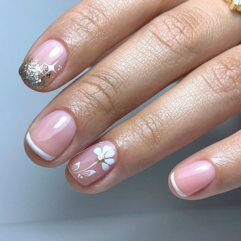 Press On Nails Short Square White Flower Gold Glitter Star French Tip Sweet Elegant False Nails For Women