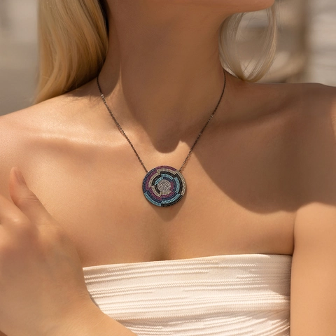 Collana Con Cendente A Disco Tondo In Argento Sterling 925 Zirconia Cubica Colorata Spirale Pave Inlay Placcata Nera