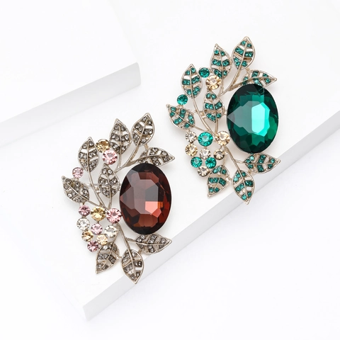 Vintage Alloy Rhinestone Leaf Brooch With Large Oval Crystal Elegant Plant Pin For Women Party Fashion Jewelry Gift