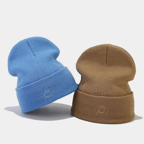 Sun Embroidery Knit Beanie For Men And Women Winter Warm Ribbed Acrylic Skull Cap Streetwear Rolled Edge Fashion